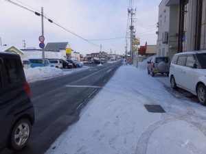 こんなに雪が少ない弘前の街